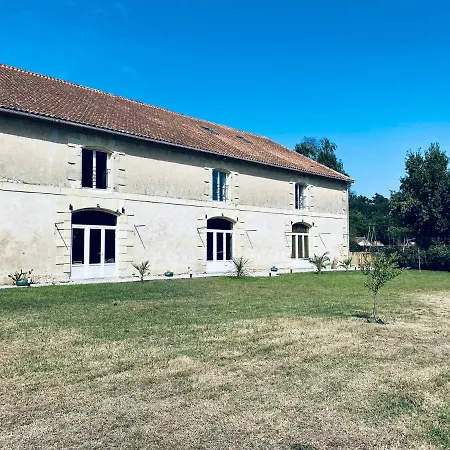 Surf & Skate House, Ancien Chai Viticole. Casa de Férias