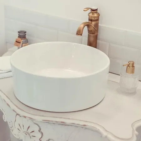 Surf & Skate House, Ancien Chai Viticole. Casa de Férias *